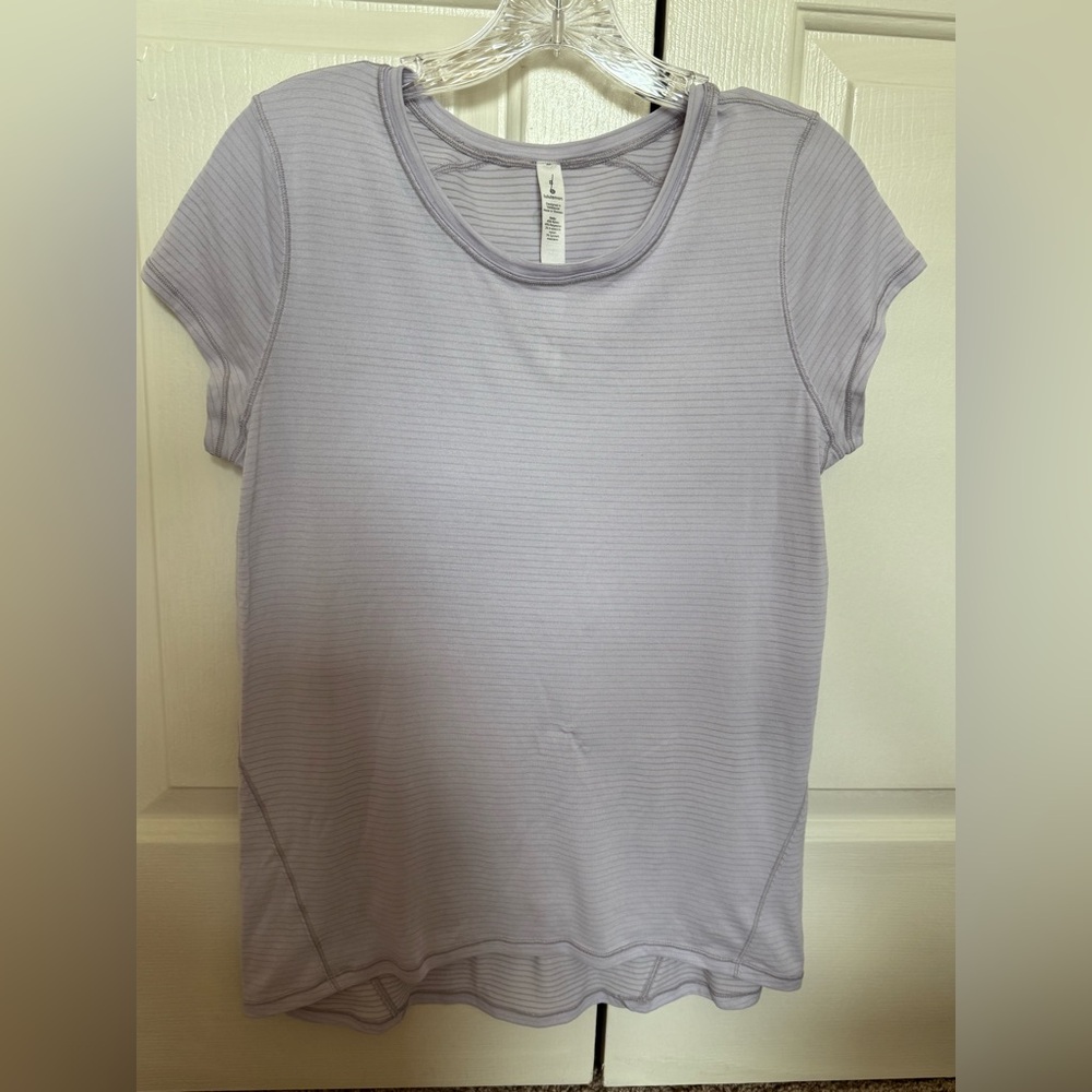 lululemon athletica Light Purple Short Sleeve Top size 8